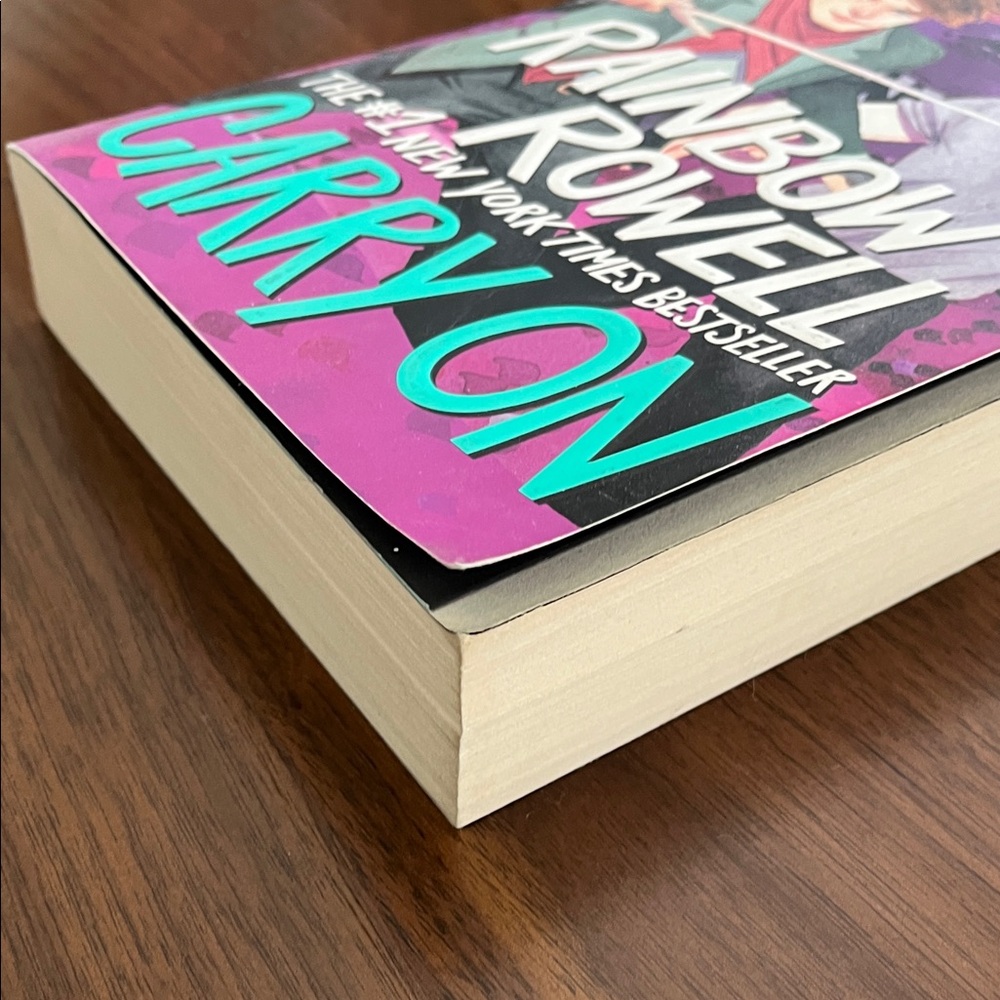 📕 3/$15 Rainbow Rowell 'Carry On' Book - Picture 6 of 7